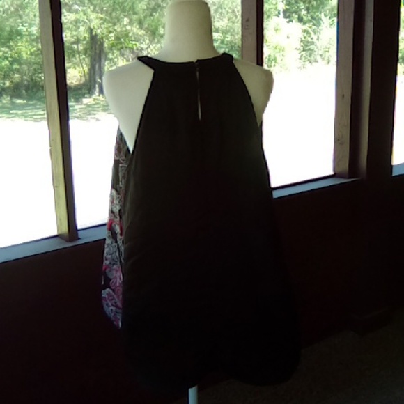 Black, Pink and White thin cool Shirt - Picture 2 of 3